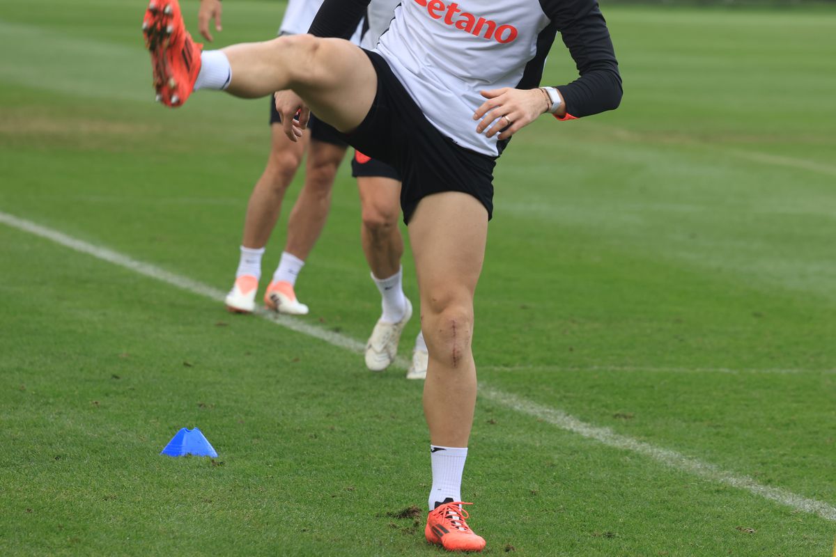 Și-a rupt piciorul și e discriminat de Gigi Becali: „Îi prelungesc doar dacă își schimbă religia”