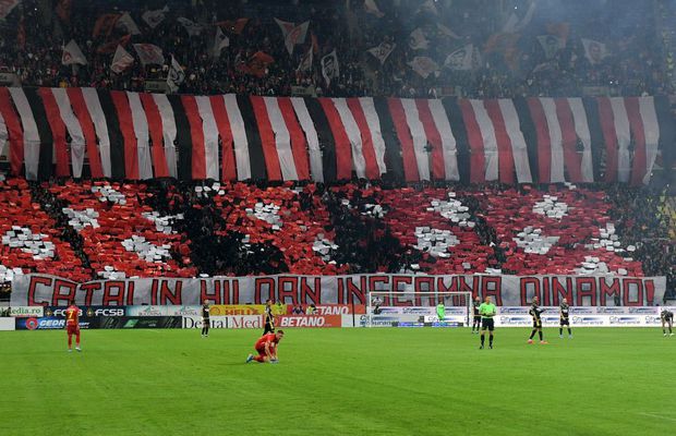 DINAMO - FCSB // Totul pentru licență » Ultrașii lui Dinamo vor să vireze o nouă tranșă de bani jucătorilor