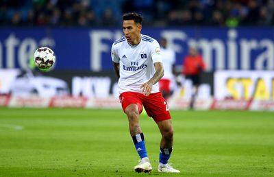 CRAIOVA // EXCLUSIV Ce-a ratat Craiova! Fundaș cu meciuri în Champions League și Europa League