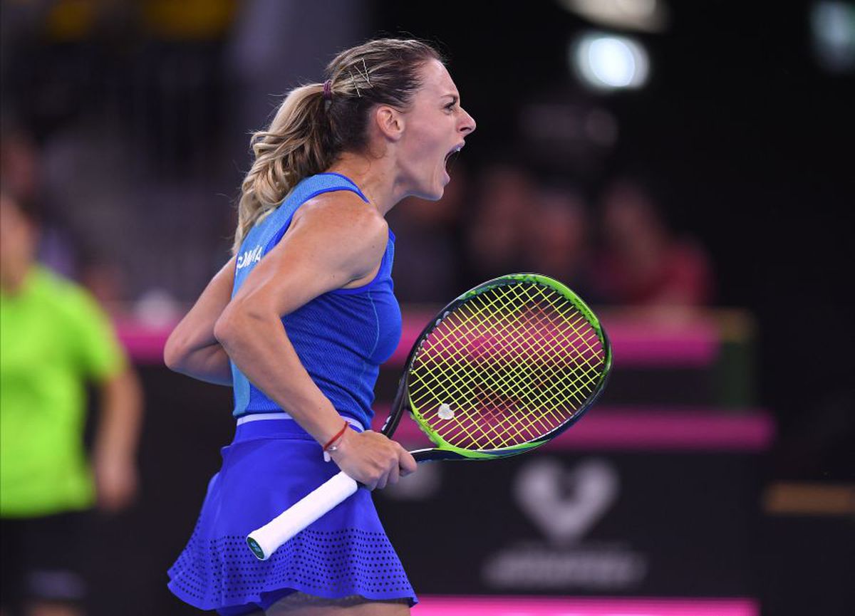 ROMÂNIA - RUSIA, FED CUP // Cronica primului meci al zilei, Ruse - Alexandrova 1-6, 4-6 » Prea multe emoții