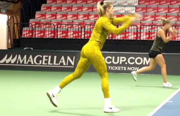FED CUP // VIDEO+FOTO Eugenie Bouchard, apariție fabuloasă: costum mulat, cu imitație de piele de șarpe » Chiar și contul oficial al competiției a remarcat-o!