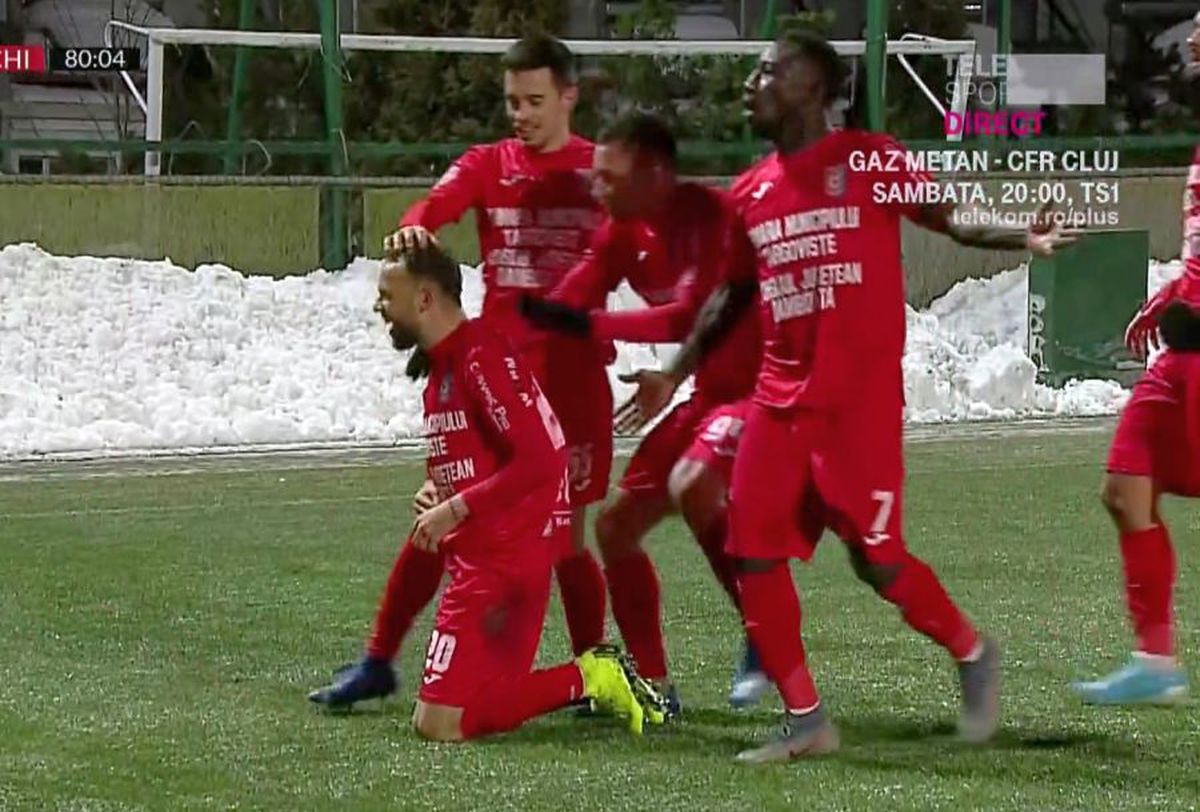 ASTRA - CHINDIA 1-2 // VIDEO+FOTO » Surpriză mare la Giurgiu: Astra a fost lamentabilă, iar Chindia a dat lovitura pe final: 2 goluri în 3 minute!