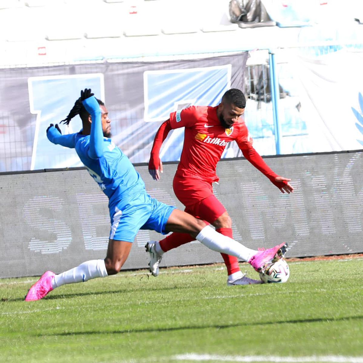 Erzurum - Kayserispor 1-1 » Trupa lui Dan Petrescu a restabilit egalitatea în superioritate numerică