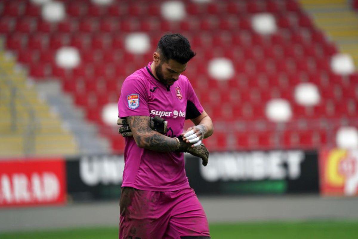 Probleme pentru antrenor: a ieșit pozitiv la un test rapid pentru coronavirus » E în izolare și nu va sta pe bancă în Cupa României