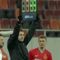 La pauza meciului dintre FCSB și Clinceni, Toni Petrea, antrenorul roș-albaștrilor, a efectuat nu mai puțin de 3 schimbări!