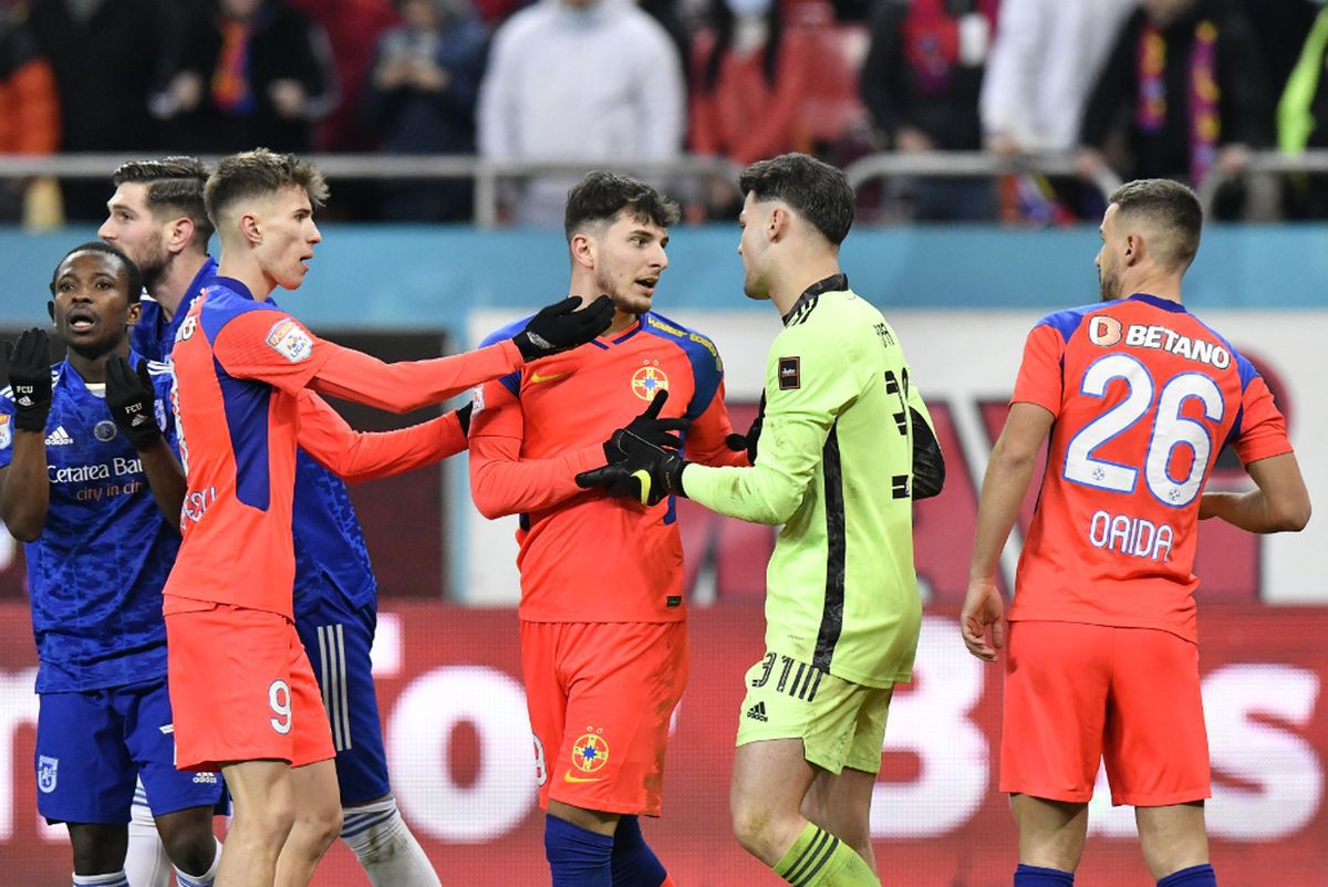 Mititelu jr., cucerit de portarul Craiovei: „Nu se compară cu Vlad. Va pleca pe bani mulți!”