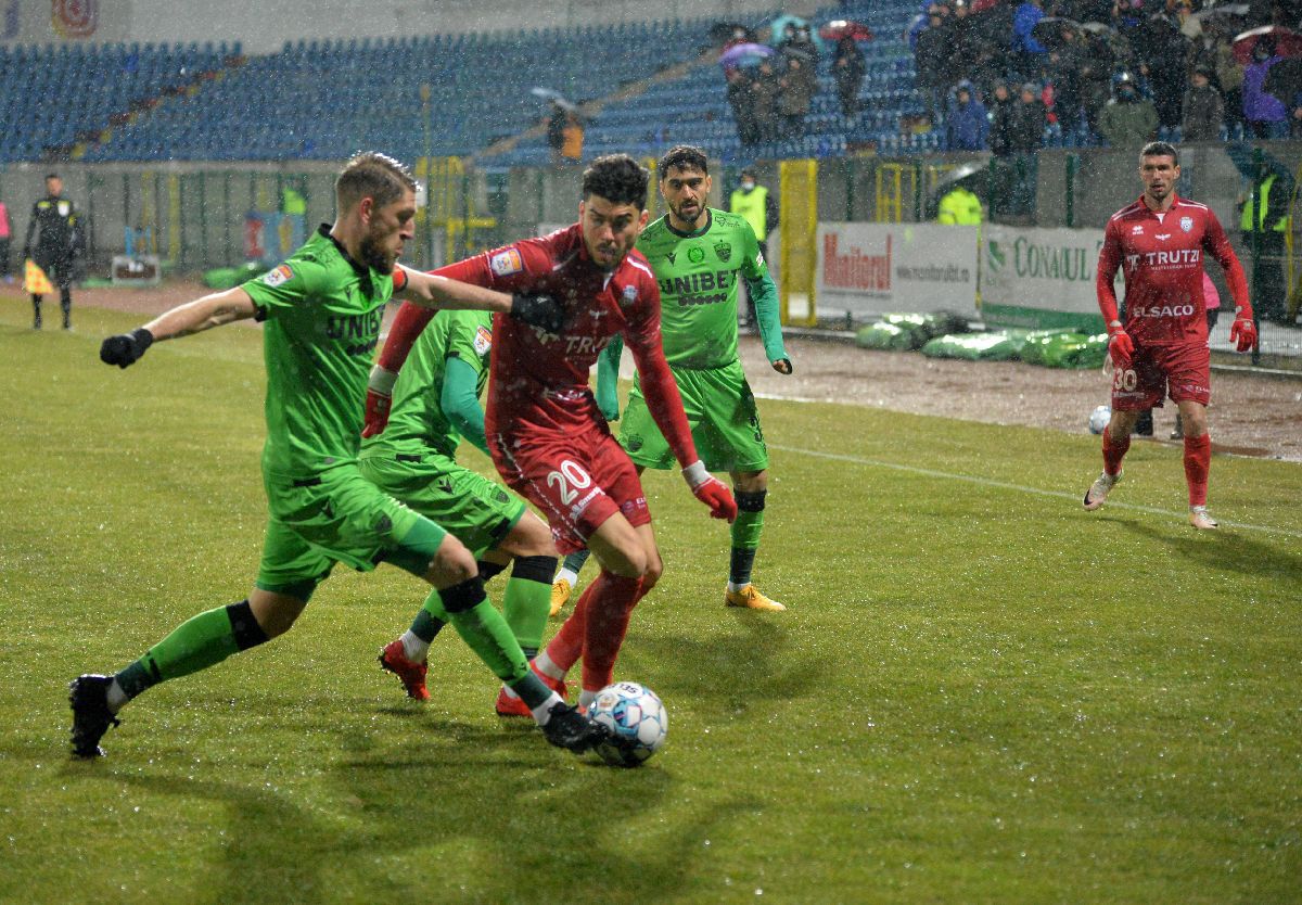 Repetenți pe linie în Botoșani - Dinamo 4-0 » Cine a jucat de nota 2!