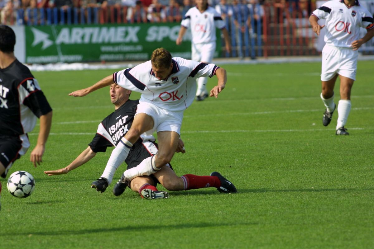 În ziua în care împlinește 45 de ani, fostul atacant rememorează meciul carierei » Erou în cel mai dramatic baraj din istoria Ligii 1: „Observatorul nu voia să dea drumul la meci”