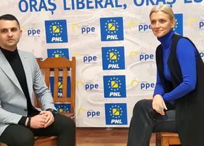 Gafă a lui Vassaras sau jocuri politice la nivel înalt în Liga 1? Meciul echipei Primăriei PNL va fi arbitrat de un candidat PNL la postul de edil