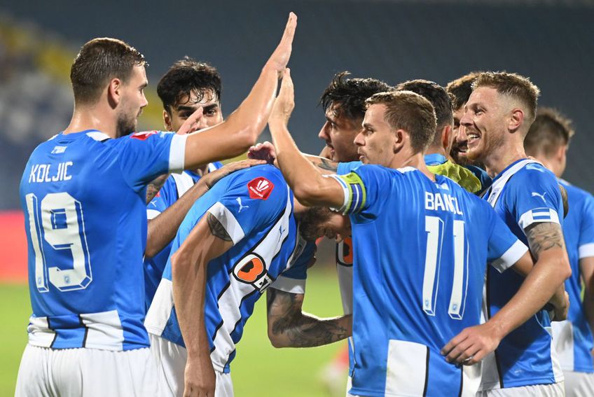 Pavel Badea (55 de ani), directorul CS Universitatea Craiova, a dezvăluit o ofertă foarte bună venită pe numele atacantului bosniac Elvir Koljic (27 de ani). 
Foto: Imago