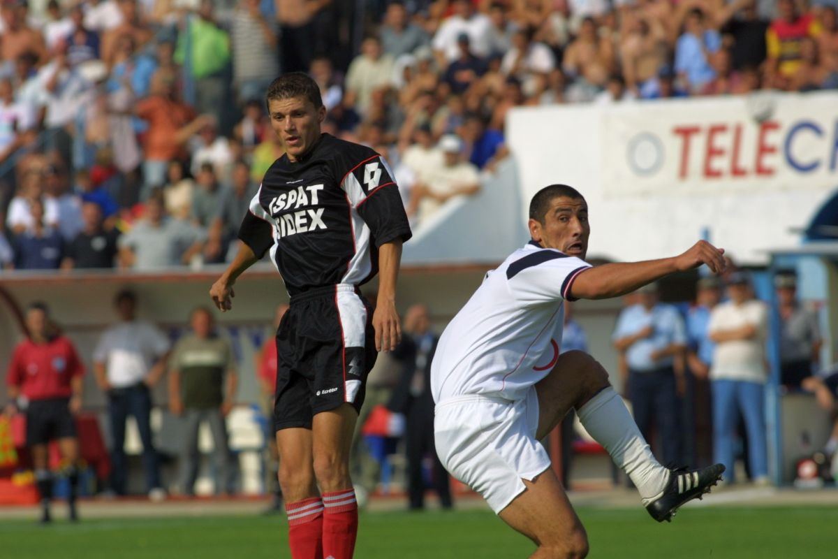 În ziua în care împlinește 45 de ani, fostul atacant rememorează meciul carierei » Erou în cel mai dramatic baraj din istoria Ligii 1: „Observatorul nu voia să dea drumul la meci”