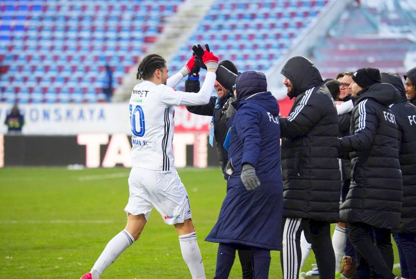 FC Botoșani a avut o eficacitate incredibilă în meciul cu Petrolul, scor 5-0, disputat luni, pe teren propriu.