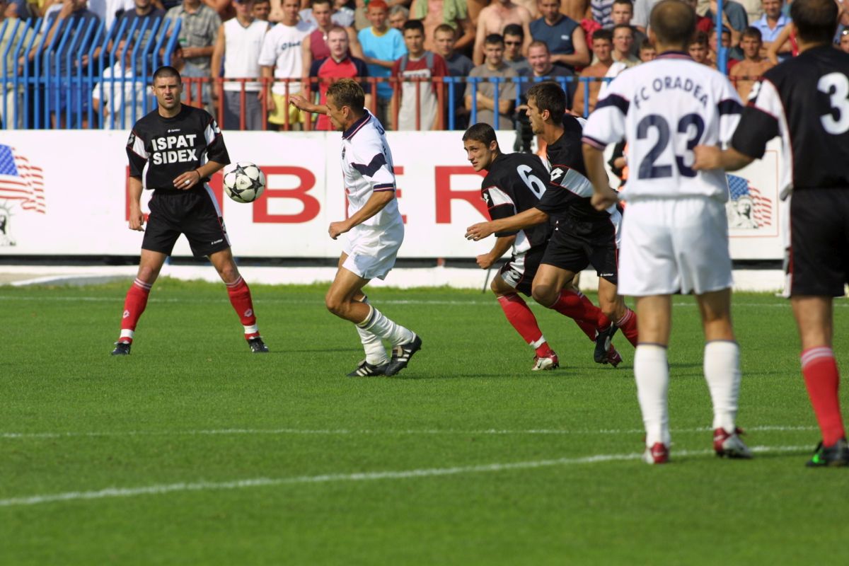 În ziua în care împlinește 45 de ani, fostul atacant rememorează meciul carierei » Erou în cel mai dramatic baraj din istoria Ligii 1: „Observatorul nu voia să dea drumul la meci”