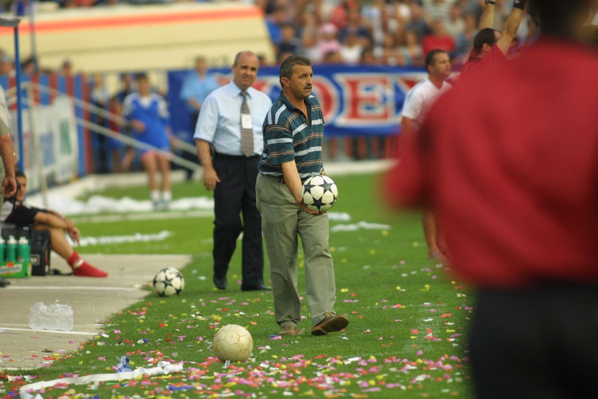 În ziua în care împlinește 45 de ani, fostul atacant rememorează meciul carierei » Erou în cel mai dramatic baraj din istoria Ligii 1: „Observatorul nu voia să dea drumul la meci”