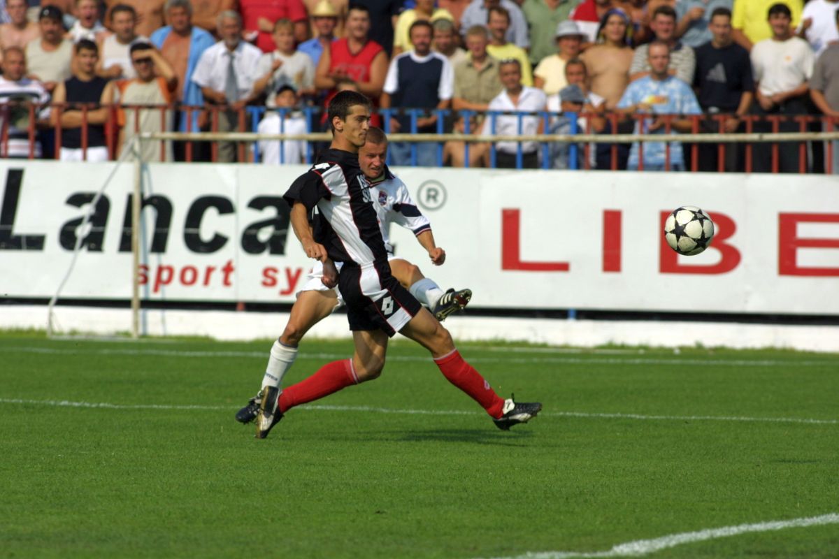 În ziua în care împlinește 45 de ani, fostul atacant rememorează meciul carierei » Erou în cel mai dramatic baraj din istoria Ligii 1: „Observatorul nu voia să dea drumul la meci”