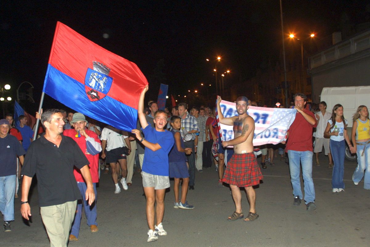 În ziua în care împlinește 45 de ani, fostul atacant rememorează meciul carierei » Erou în cel mai dramatic baraj din istoria Ligii 1: „Observatorul nu voia să dea drumul la meci”