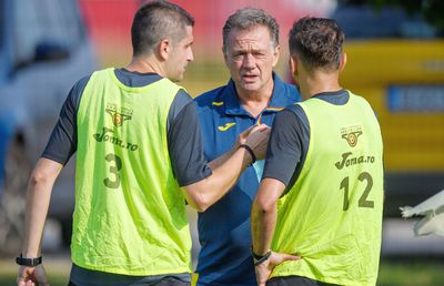 Dovada că e omul lui Kyros Vassaras » Cum îl protejează șeful CCA pe cel care a făcut praf FCSB - Farul