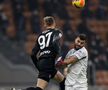 Ionuț Andei Radu, într-un duel cu Patrick Cutrone / Foto: Imago