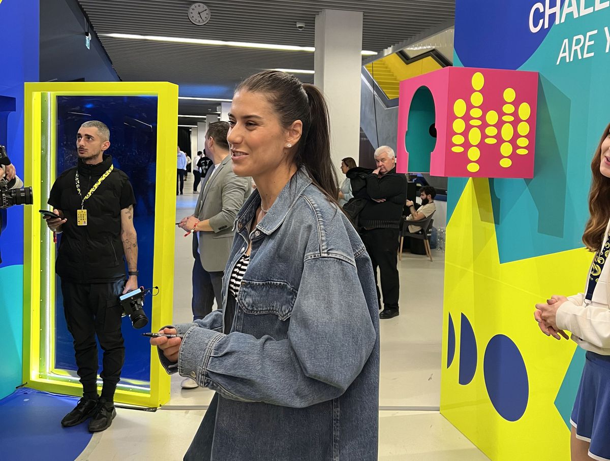 Sorana Cîrstea, interacțiune cu fanii în BTarena: „Sunteți mai frumoasă ca la televizor” + cât va mai juca și ce a spus despre retragerea Simonei Halep