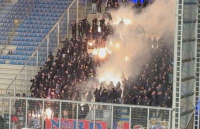 Ultrașii de la FCSB au anunțat că merg la Petrolul - UTA! » Peluza Nord și Peluza Sud, din nou în același sector?