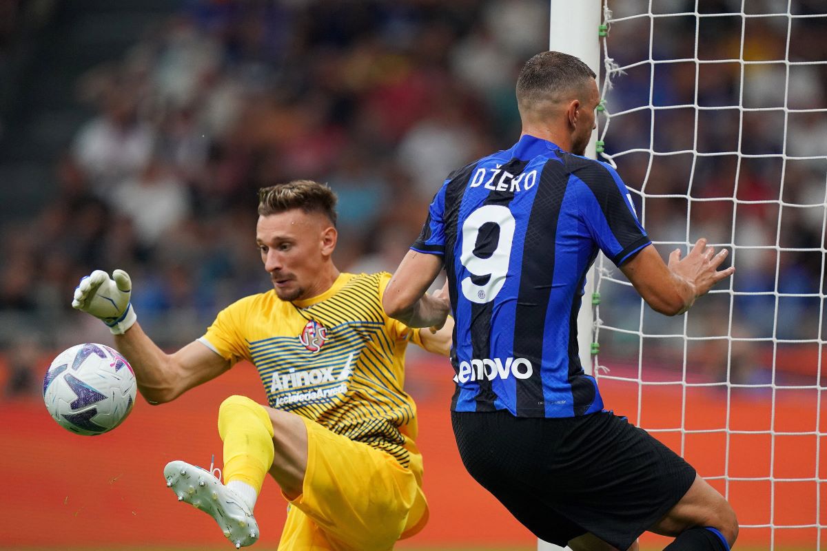 Ionuț Andrei Radu, de la o prezentare de modă la Milano la posibila revenire în poartă la Venezia