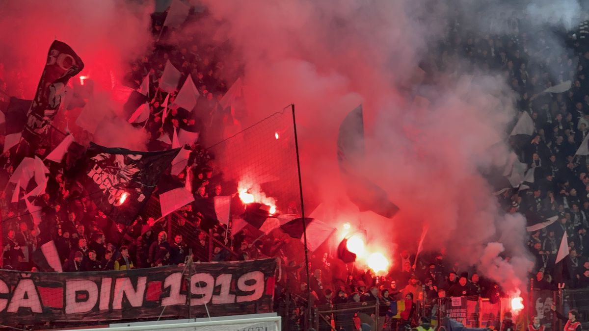 „Bug” ca-n FIFA 98 » Portarul Popa, plonjon bizar la golul lui Nistor din CFR Cluj - U Cluj