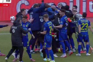 Unirea Slobozia - Farul 2-1 » La debutul lui Claudiu Niculescu, Papeau a adus victoria la ultima fază!
