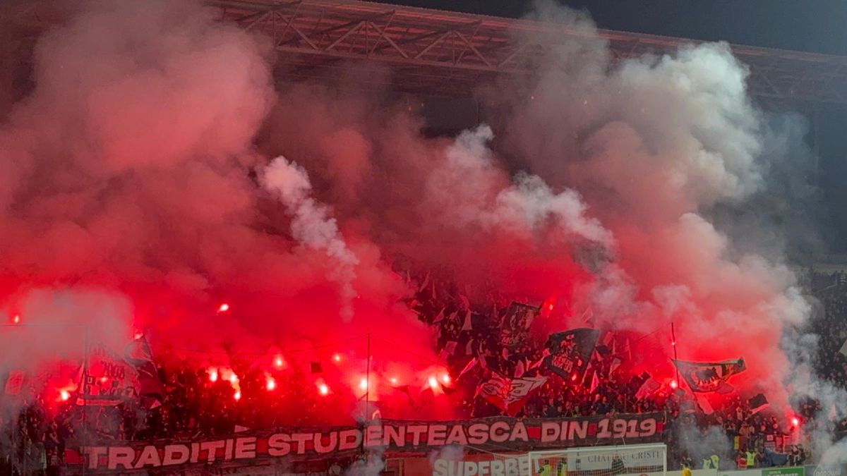 Torțe la CFR - U Cluj