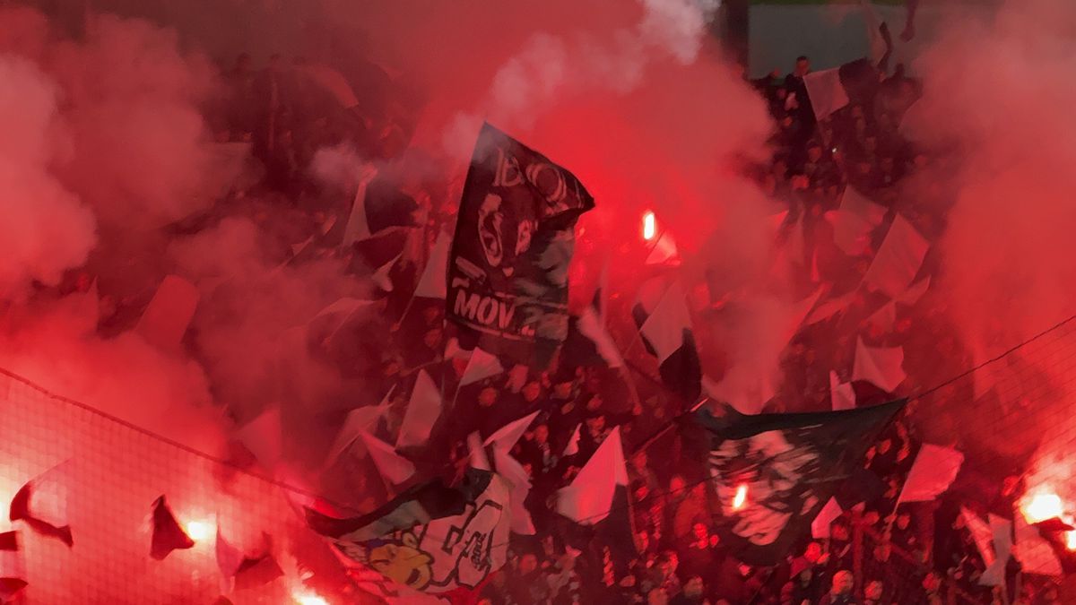 „Bug” ca-n FIFA 98 » Portarul Popa, plonjon bizar la golul lui Nistor din CFR Cluj - U Cluj