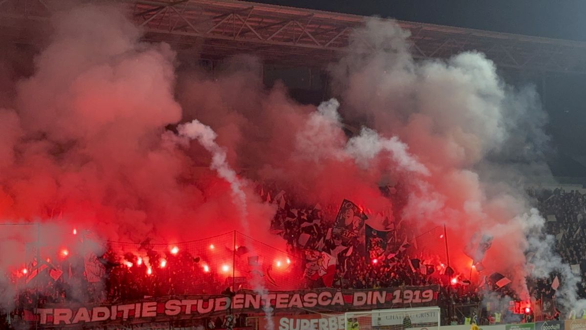 Torțe la CFR - U Cluj