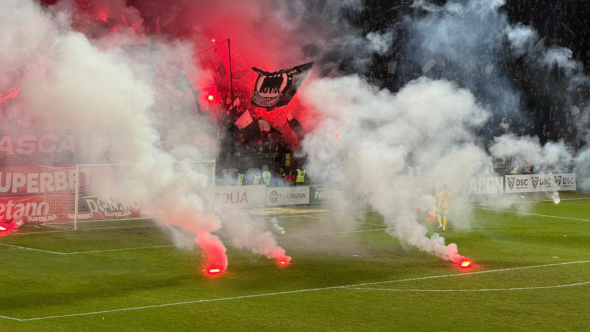 „Bug” ca-n FIFA 98 » Portarul Popa, plonjon bizar la golul lui Nistor din CFR Cluj - U Cluj