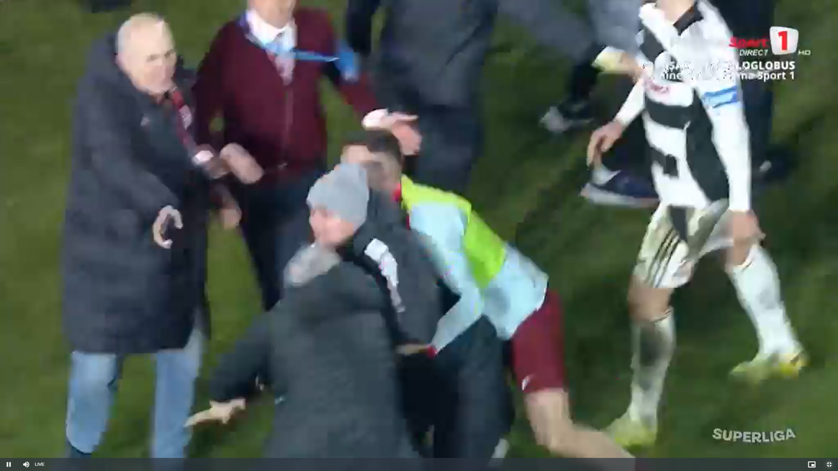 Gaze lacrimogene și amenzi usturătoare după CFR - U Cluj: „Au fost interziși pe stadioane”