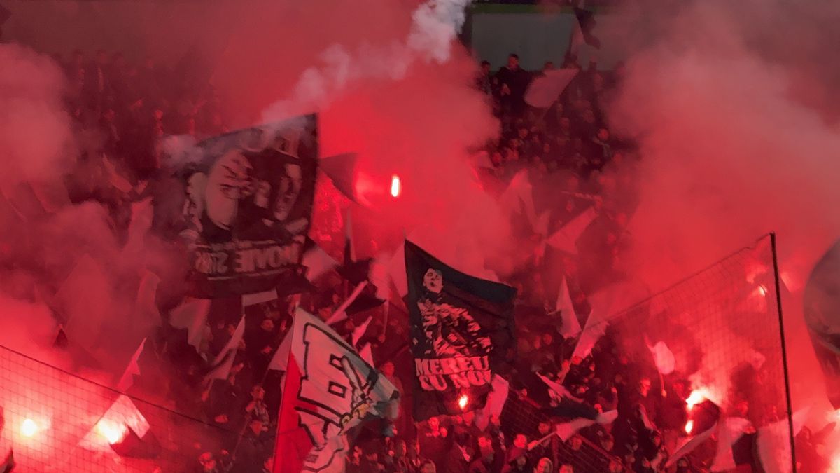 „Bug” ca-n FIFA 98 » Portarul Popa, plonjon bizar la golul lui Nistor din CFR Cluj - U Cluj