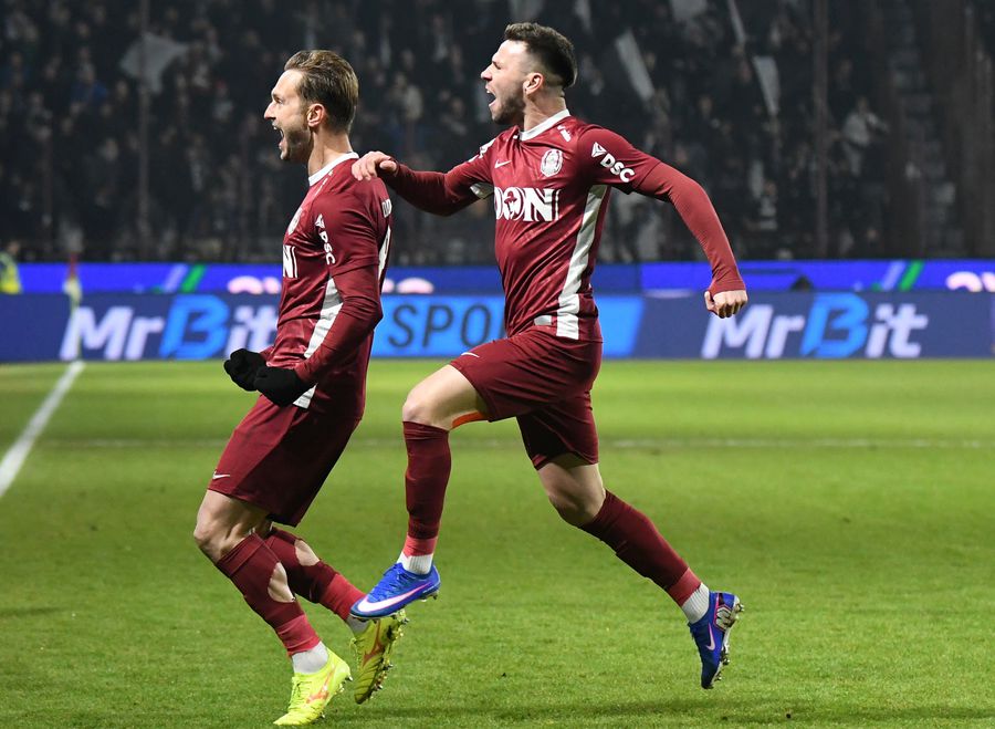 Începe primăvara „altfel” în fotbalul românesc! Tot ce trebuie să știi la startul play-off-ului + 5 vedete de urmărit