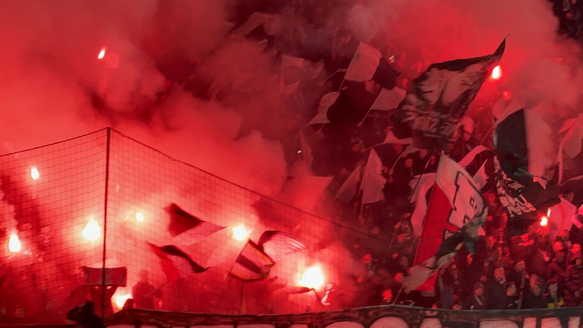 „Bug” ca-n FIFA 98 » Portarul Popa, plonjon bizar la golul lui Nistor din CFR Cluj - U Cluj