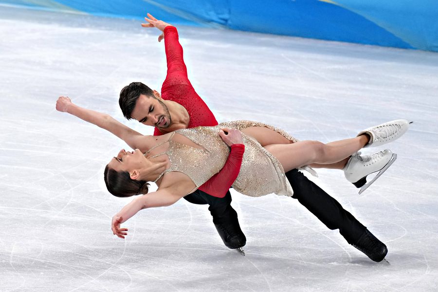 Dans pe gheață printre întrebări incomode » Perechea franceză Beaudry/Cizeron a fost chestionată despre scandalurile în care este implicată