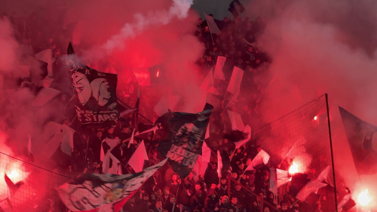 „Bug” ca-n FIFA 98 » Portarul Popa, plonjon bizar la golul lui Nistor din CFR Cluj - U Cluj