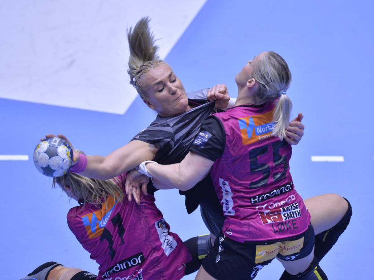 CSM București - Vipers Kristiansand 28-22 // FOTO + VIDEO Neagu, de neoprit! CSM București, victorie fără emoții în ultimul meci din grupele Ligii » Urmează o superconfruntare în sferturi