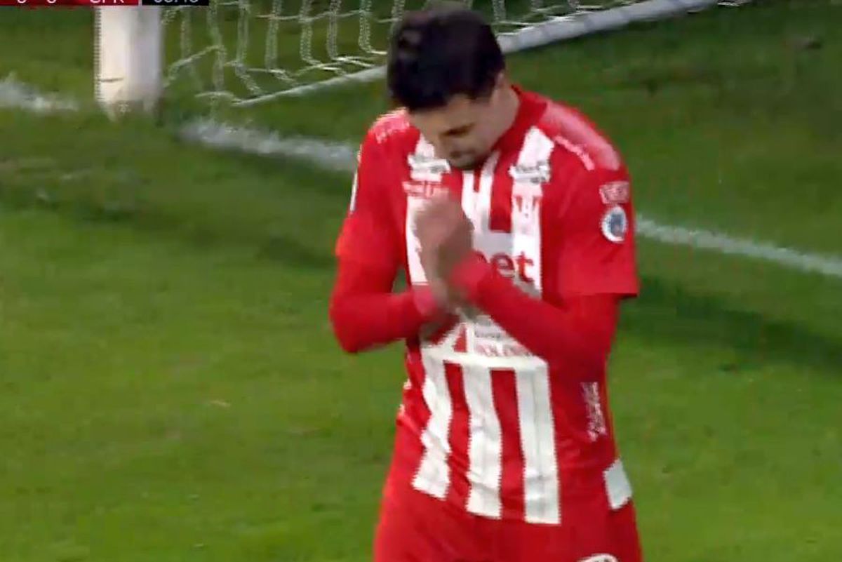 VIDEO Adrian Petre, „blocat” și la UTA! Ratare uriașă în meciul cu CFR Cluj: finalizare lamentabilă cu poarta goală în față