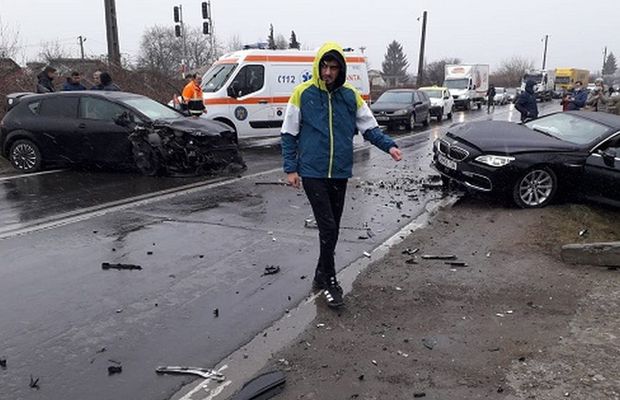 Cinci fotbaliști din România, implicați într-un grav accident rutier chiar înainte de meci