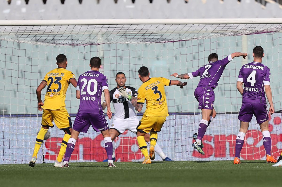 FOTO+VIDEO. Fiorentina - Parma 3-3 » Românii au intrat și au „dinamitat” terenul Fiorentinei: Mihăilă, gol din faza lucrată de Man și pasă de gol! » Ghinionul a lovit însă în prelungiri