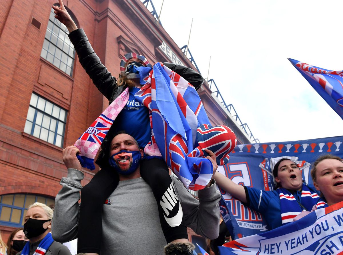 Cine va fi noul antrenor al lui Celtic după titlul cucerit de Rangers? Fostul rival al lui Steven Gerrard, numele vehiculat pentru banca echipei