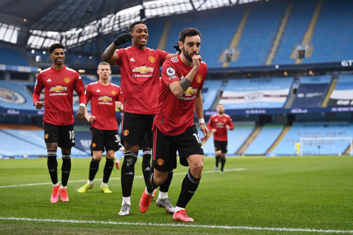 FOTO. Manchester e roșu » United întrerupe seria incredibilă de victorii a rivalei și urcă pe doi în Premier League! City, de nerecunoscut