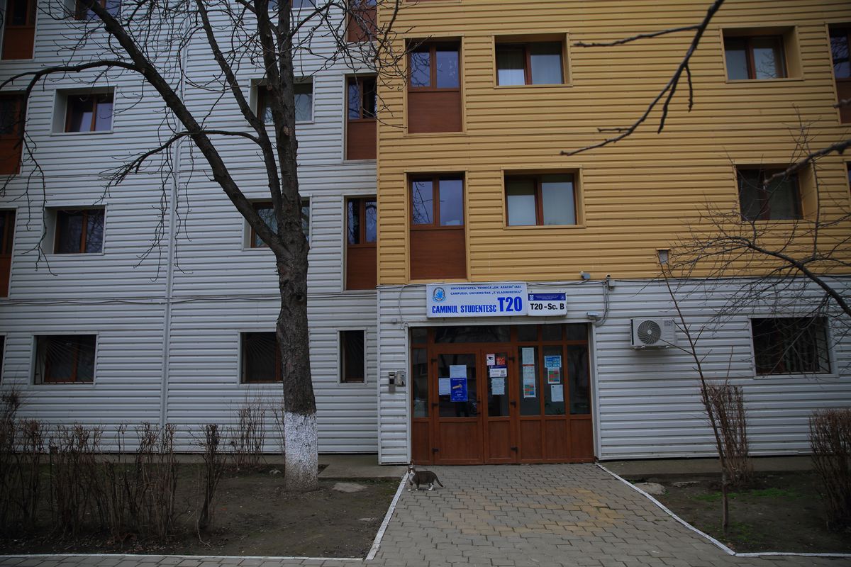 Moldova e tabără pentru ucraineni » Au fost amplasate corturi pentru refugiați în centrul de pregătire al lui Poli Iași