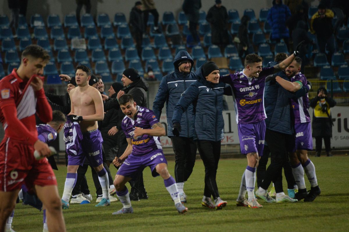 Moldovenii, dărâmați de ratarea play-off-ului: „Dezastru!” » Arbitrul, atacat: „Parcă a inventat Pământul”