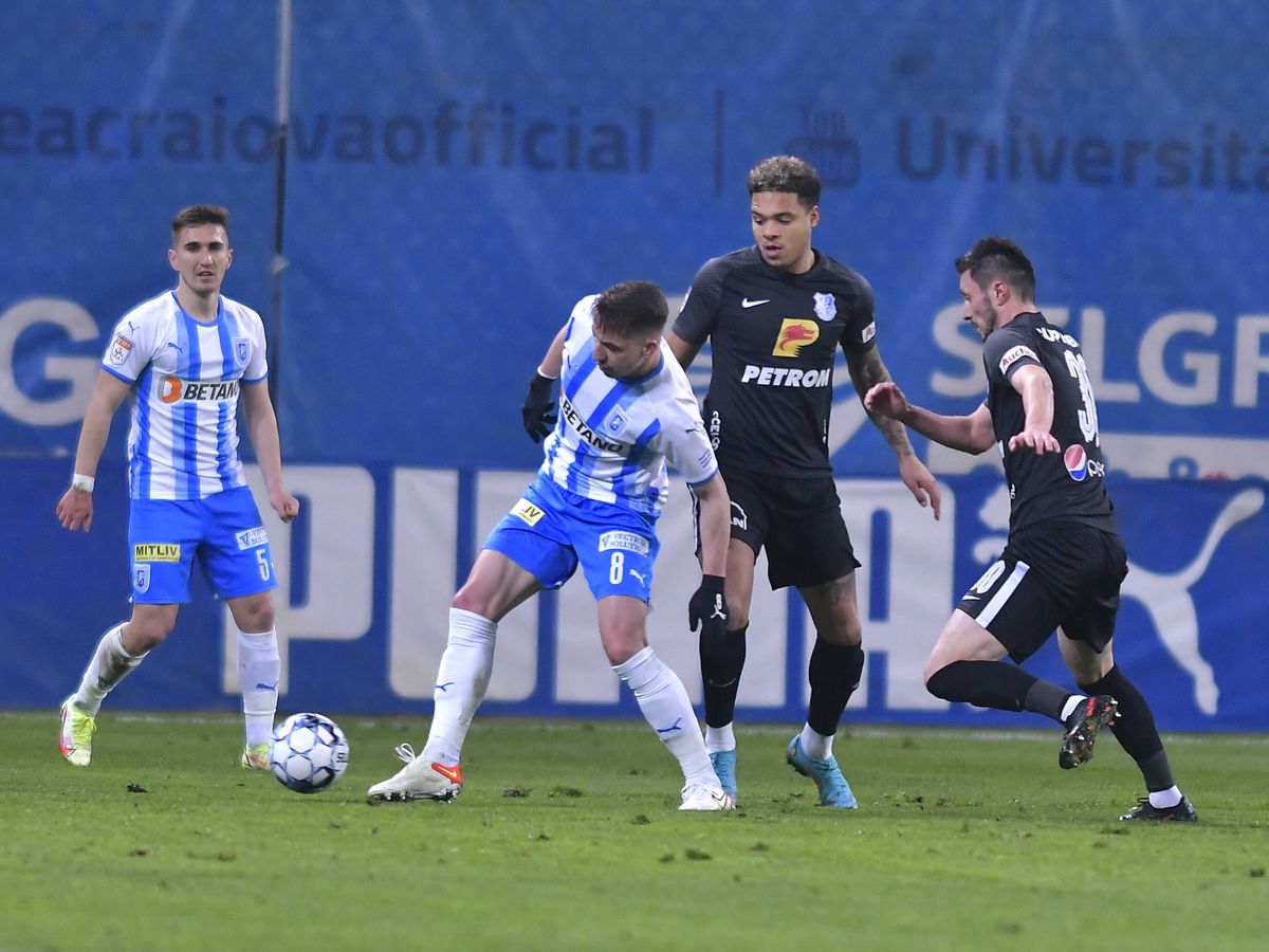 Cum a revitalizat-o Reghecampf pe CSU Craiova: „A trebuit să le arăt nuiaua!” + Mesaj pentru Dan Nistor: „I-am zis și după meciul de azi”