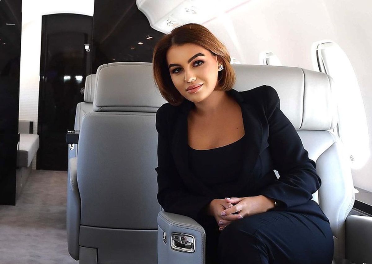 Soția româncă a miliardarului Piero Ferrari, apariție la TV într-o ținută de 500 de lei: „Rochia este de pe AliExpress”