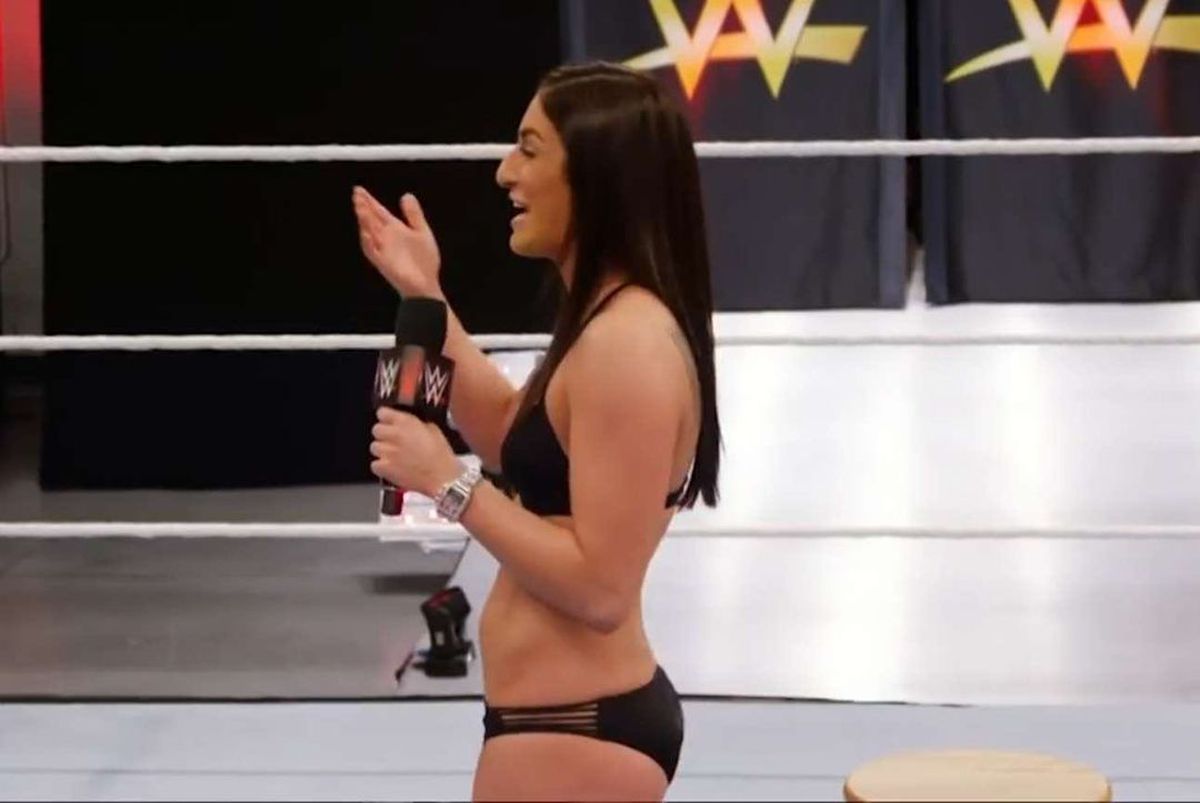Sonya Deville