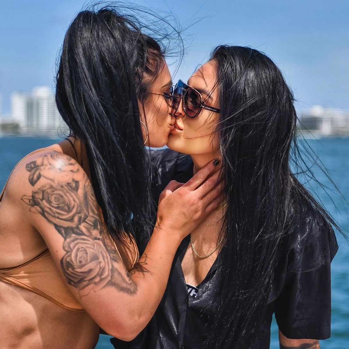 Una dintre cele mai duri femei din wrestling și-a găsit perechea » Cum și-a cerut iubita de soție