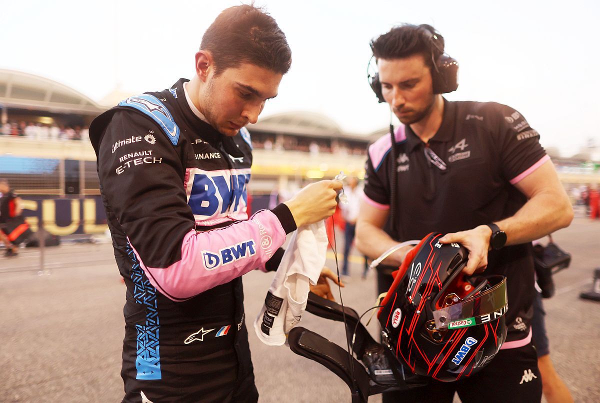 Uluitor » 0,4 secunde și 0,1 km/h au făcut să fie PEDEPSIT de 3 ori în aceeași cursă!